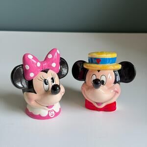 VINTAGE ENESCO Disney Mickey & Co. Minnie Mouse 3" Salt & Pepper Shaker Set READ